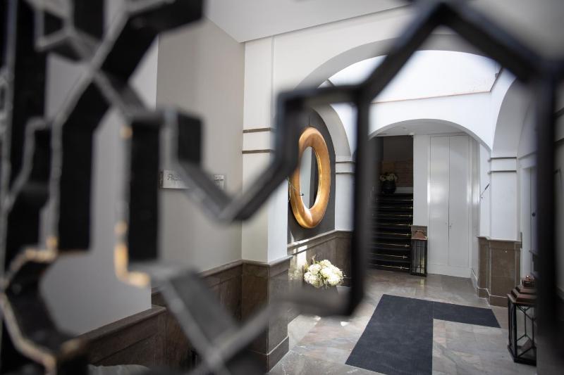 BiBo Suites Plaza Nueva - image 8