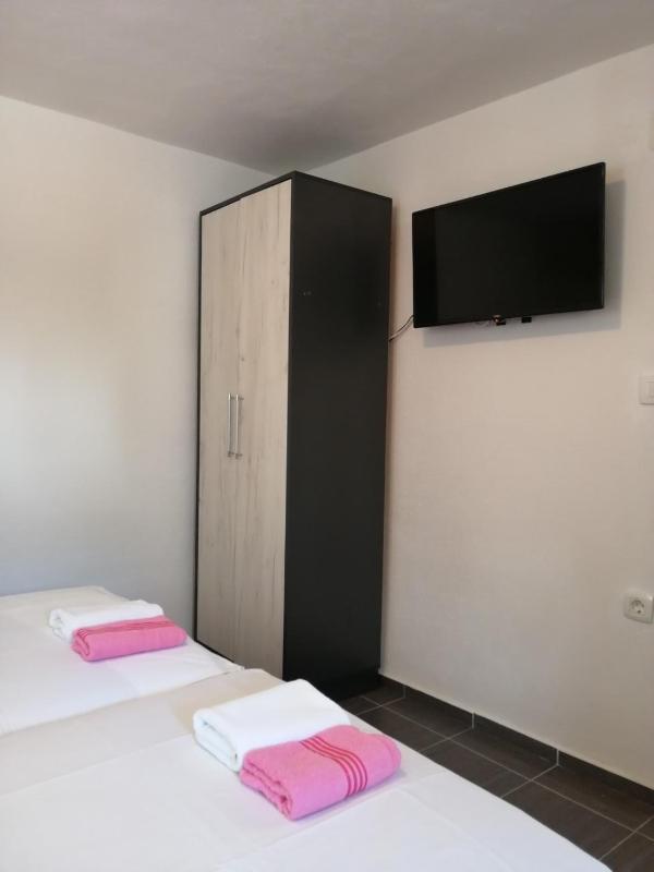 Sara apartments - image 10