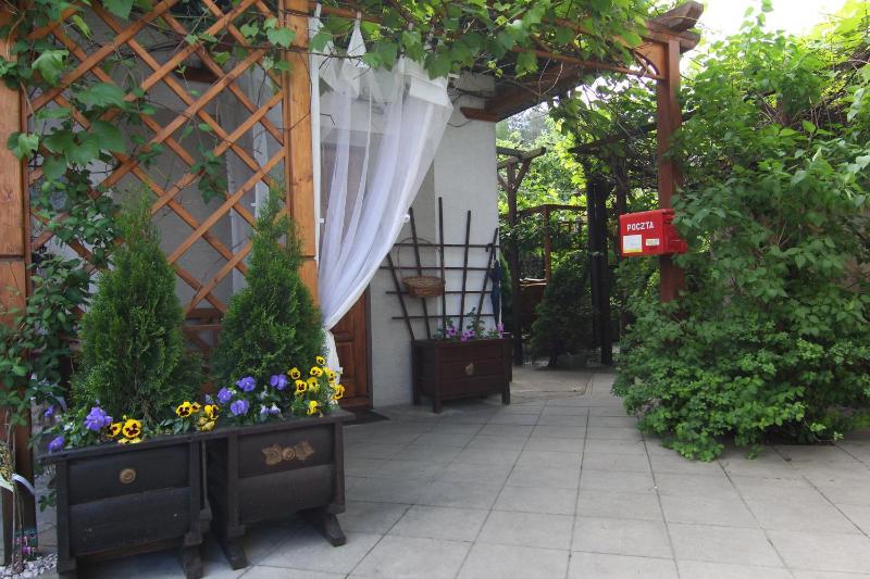 Studio Apartment image 4