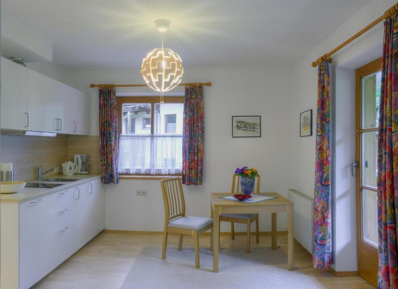 Apartment image 3