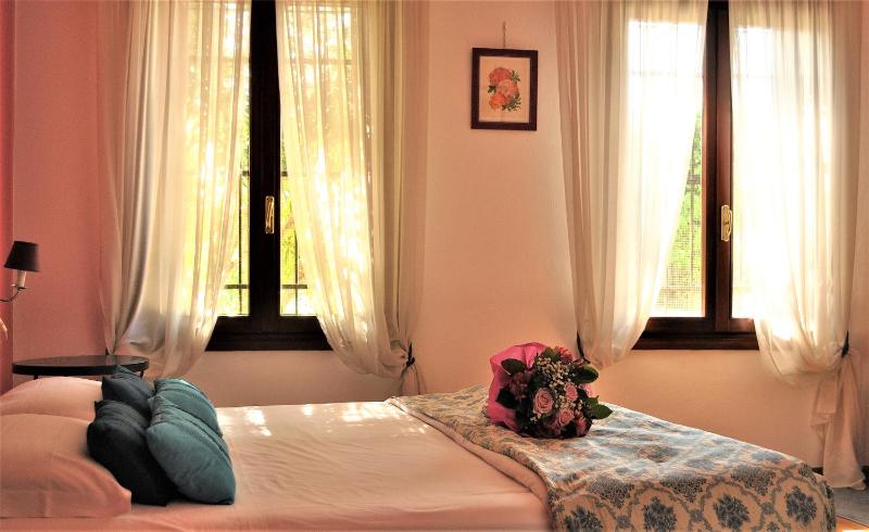 Classic Double or Twin Room image 2