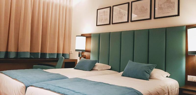 Porto City Hotel - image 1