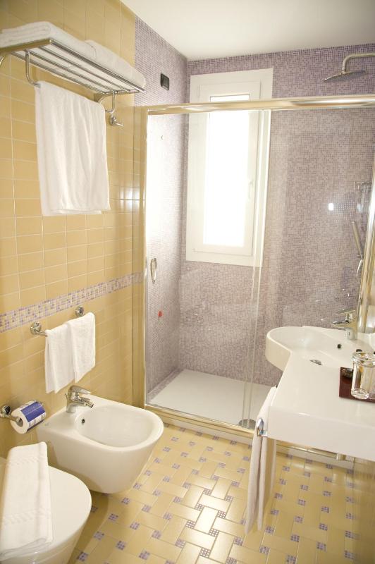 Artemis Hotel - image 44