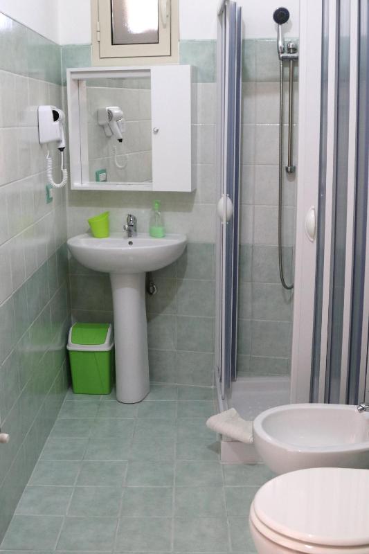 Double Room with Private Bathroom image 4
