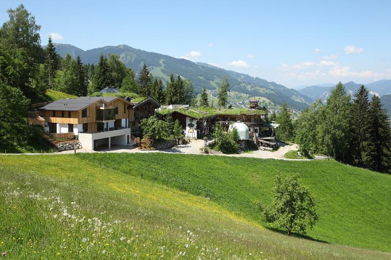 Superior Chalet image 3