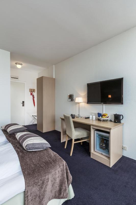 Single Room image 2