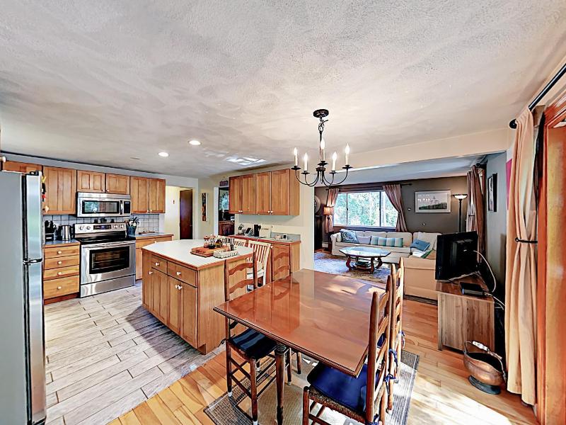 Four-Bedroom House image 4
