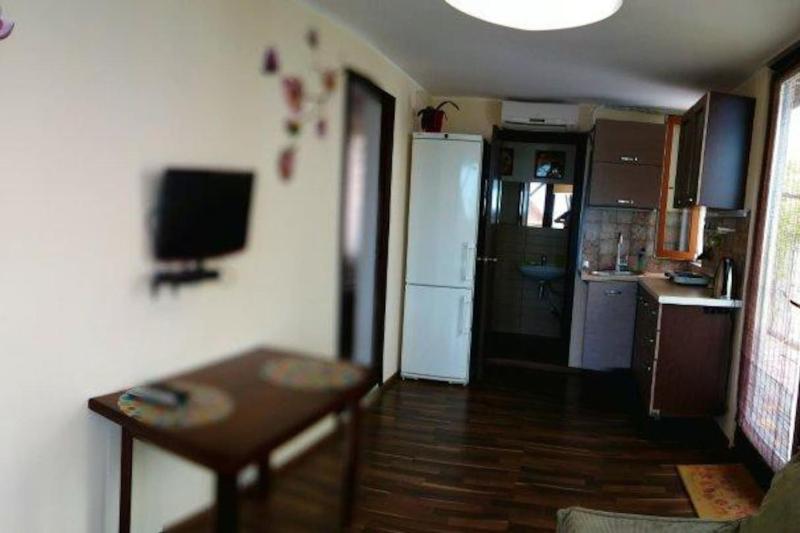 Three-Bedroom House image 2