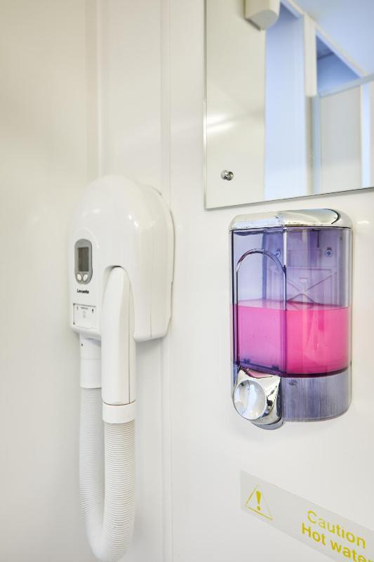 Bed in 4-Bed Mixed Dormitory Room with External Shared Bathroom image 3