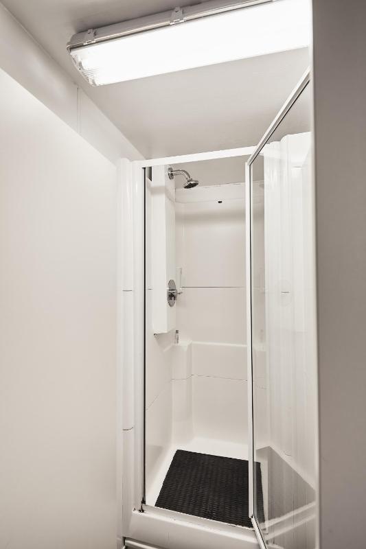 Bed in 4-Bed Mixed Dormitory Room with External Shared Bathroom image 4