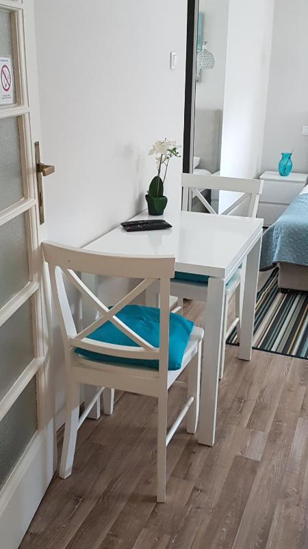 Studio Apartment image 4