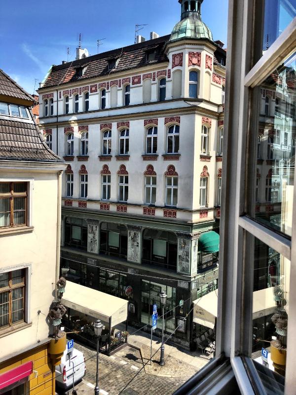 LeoApart Solny Square ApartHotel - image 10