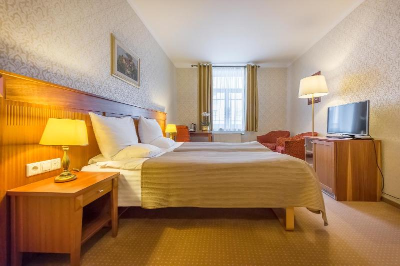 Standard Double Room image 4