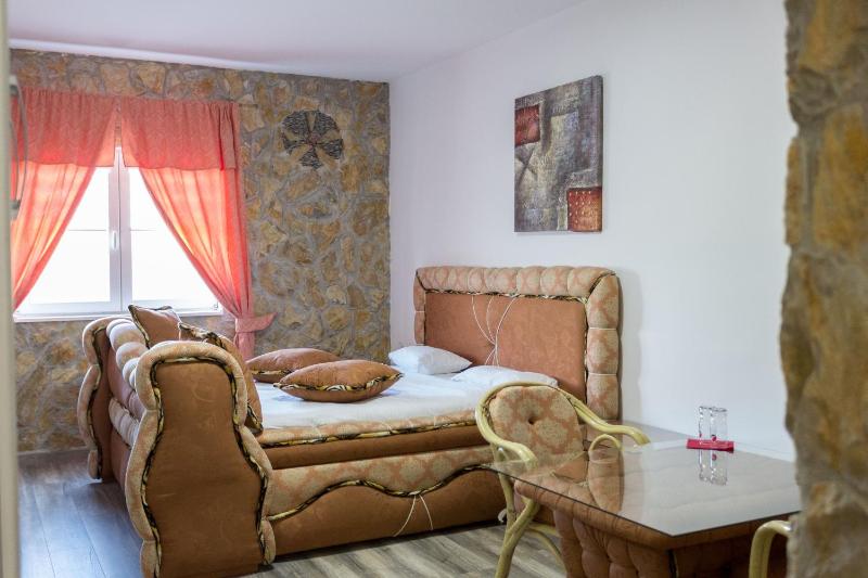 Double Room with Mountain View image 2