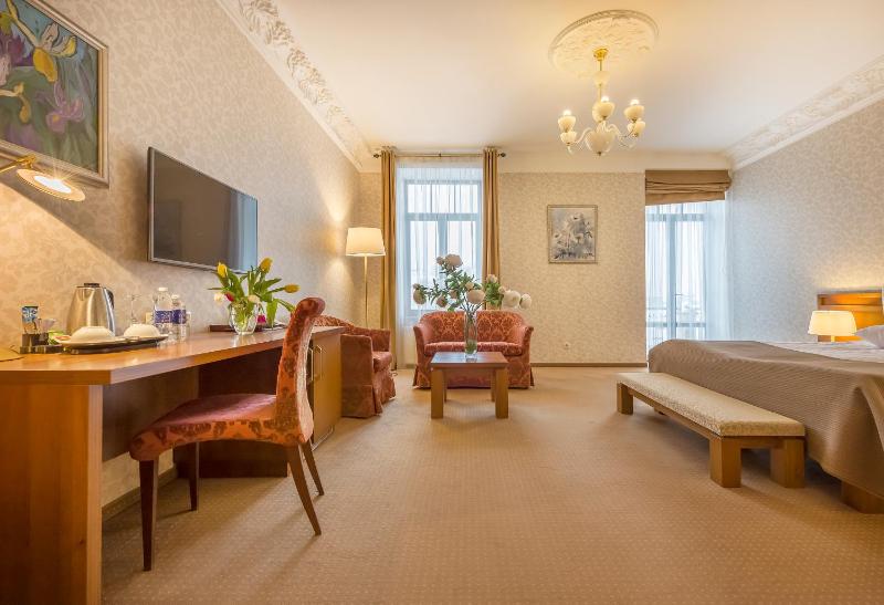 Junior Suite image 3