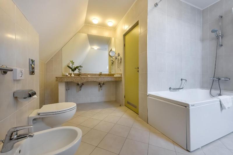 Junior Suite image 2
