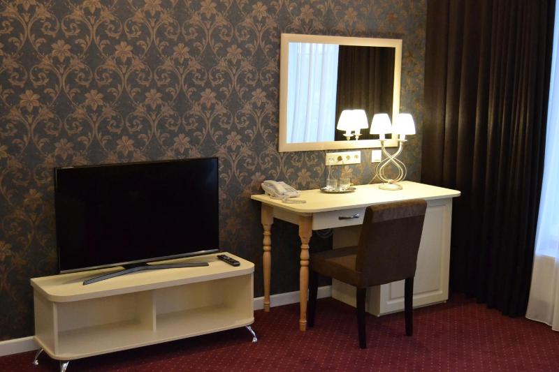 Suite image 3
