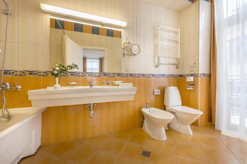 Suite image 2