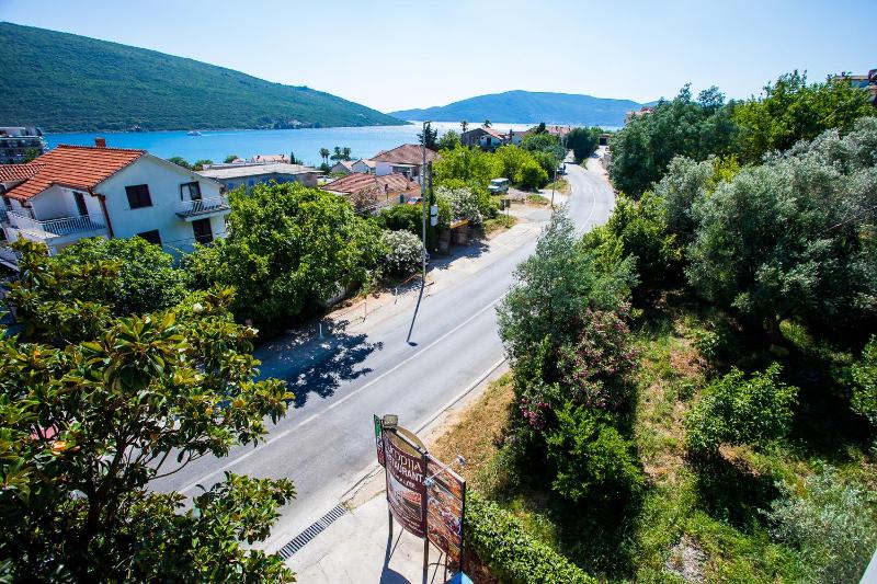 Superior Quadruple Room image 4