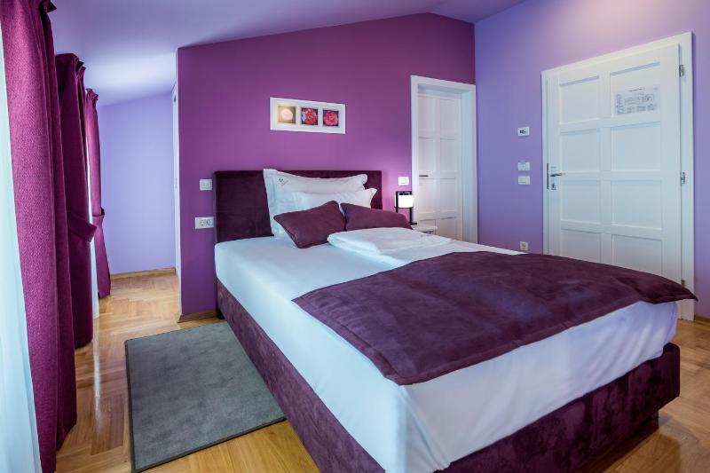 Standard Single Room with Sea View image 3