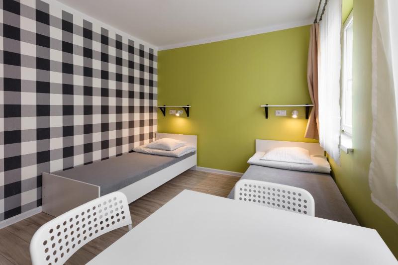 Twin Room with Shared Bathroom image 1