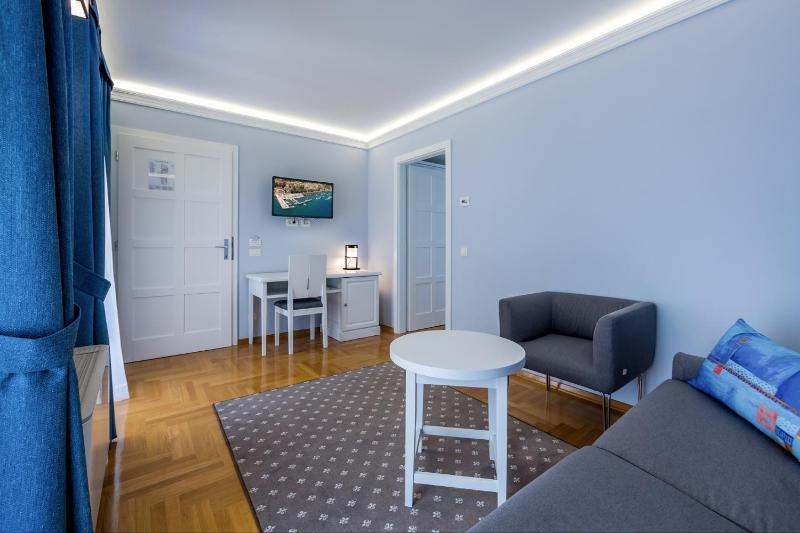 Hotel Domino - image 31