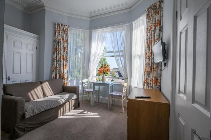 Clydesdale Apartments - image 34