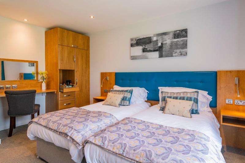 Luxury King or Twin Room with Terrace image 4