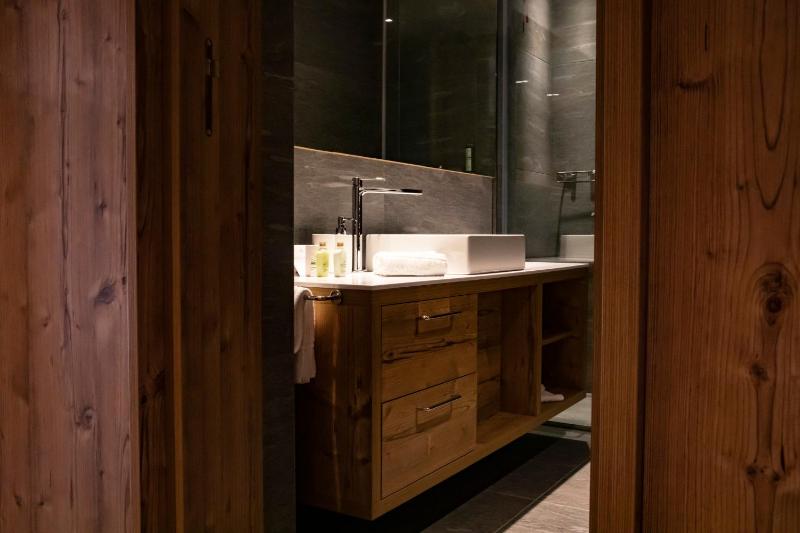 Standard Double or Twin Room image 4