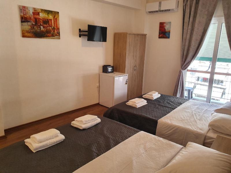 City Centre Stylish rooms - image 2