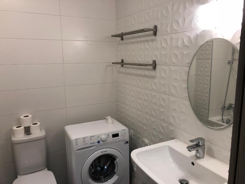 Studio Apartment image 2