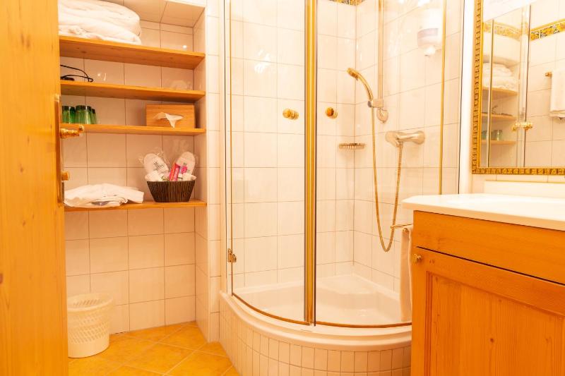 Standard Double Room Without Balcony image 3