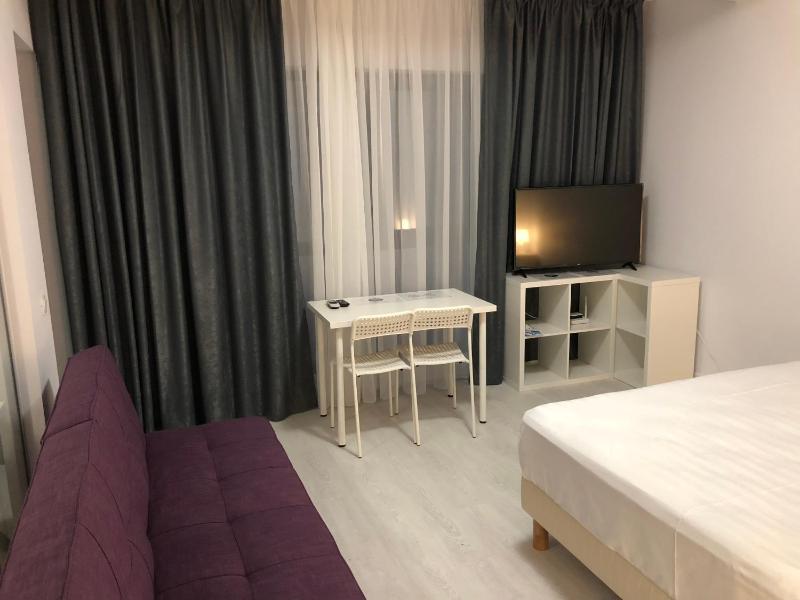 Studio Apartment image 4