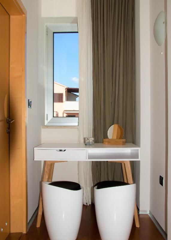 Double Room with Garden View image 2