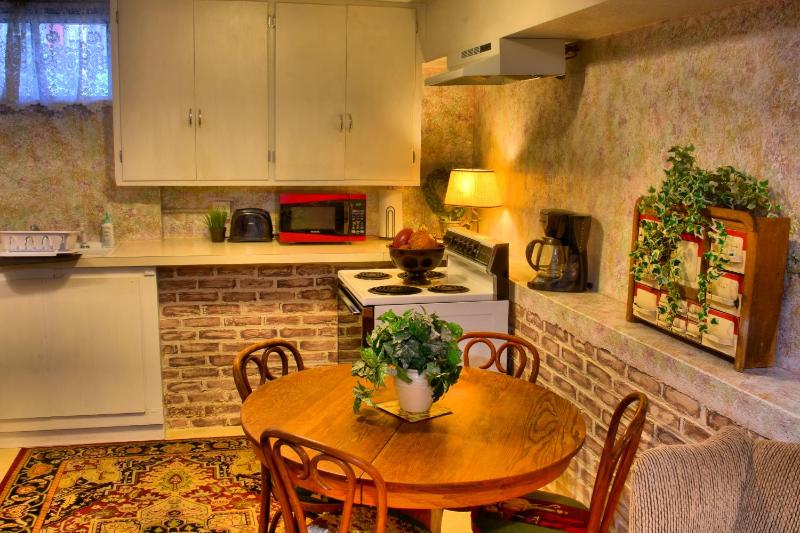 Basement Apartment image 2