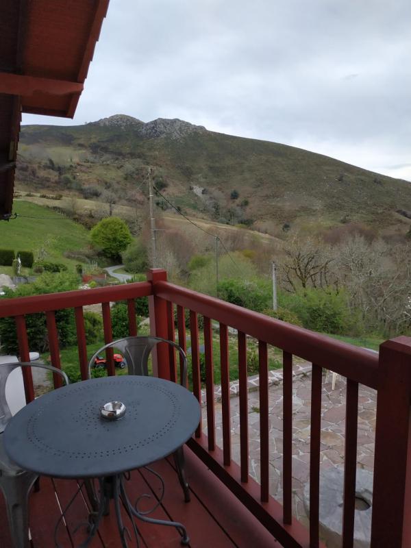 Double or Twin Room with Balcony image 4