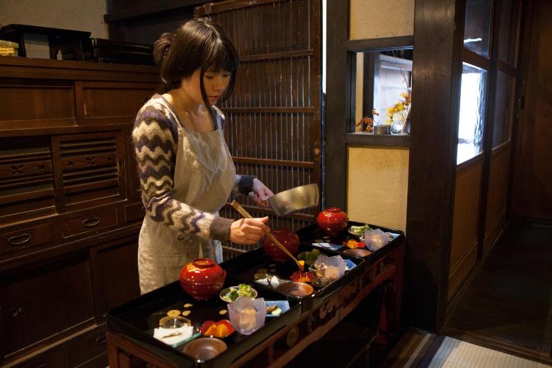 Bed & Breakfast Tsukiya - image 11