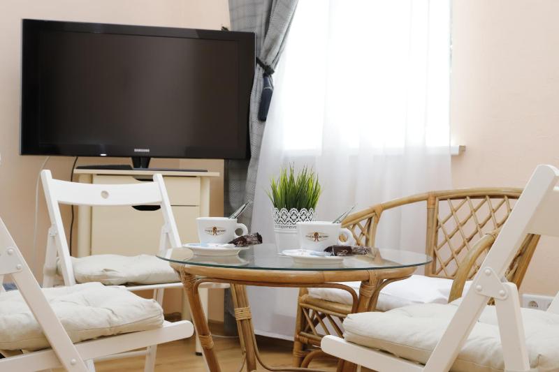 Studio Apartment image 3