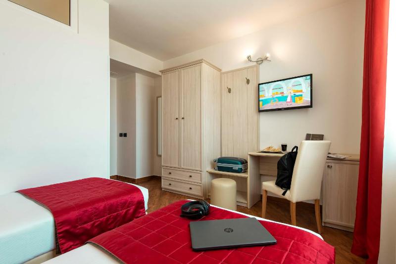 Double or Twin Room image 1