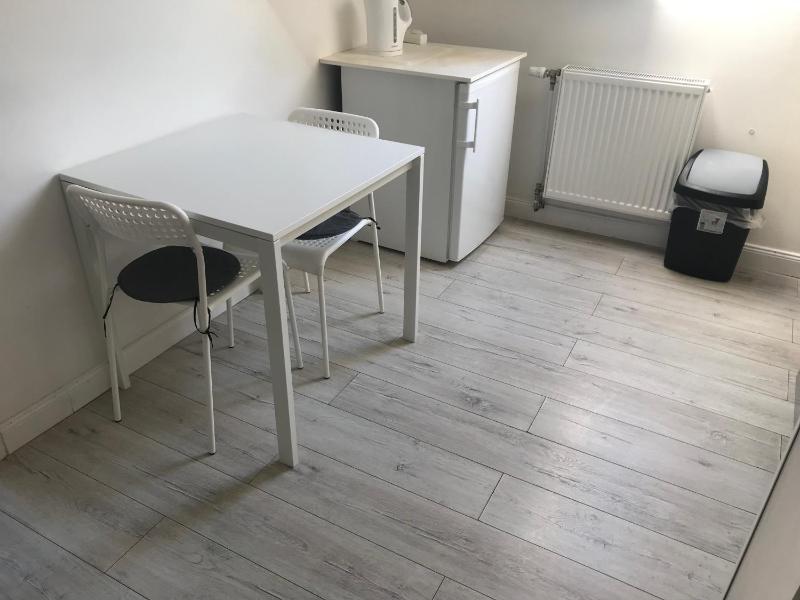 Apartment image 3