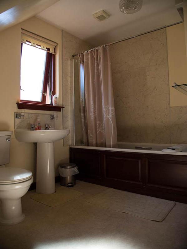 Double Room image 2