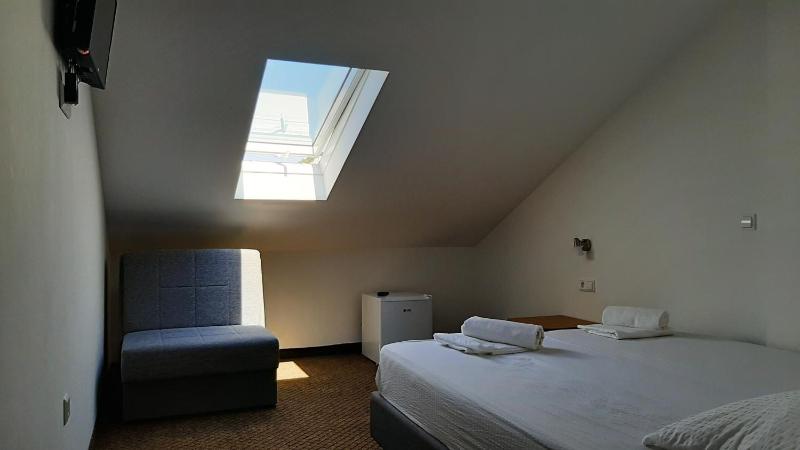 Double or Twin Room image 2