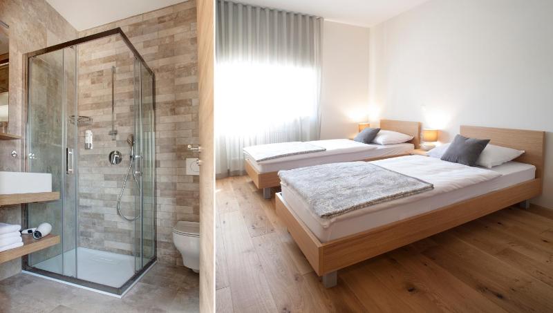 Twin Room with Private Bathroom image 3