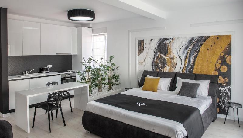 WEST RESIDENCE APARTMENTS - image 48