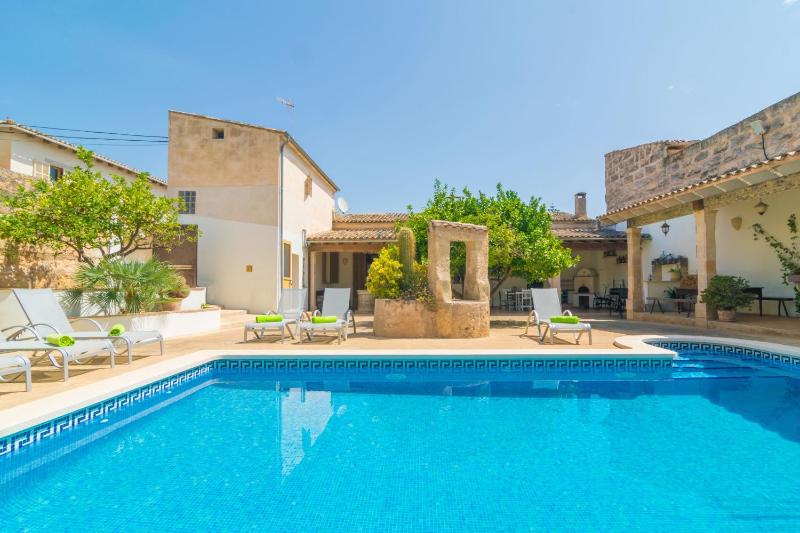 Five-Bedroom Villa image 4