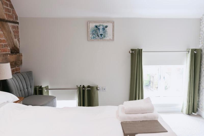 Superior Double Room image 1