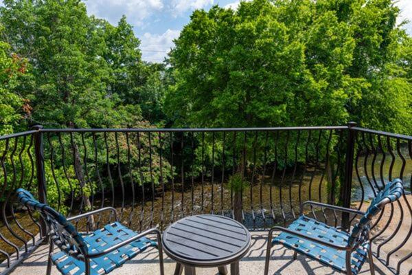 River King Whirlpool image 1