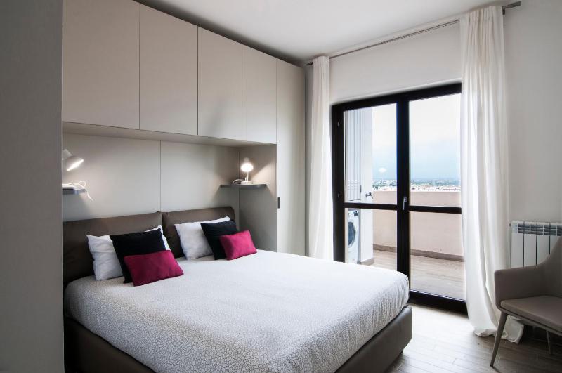 Apartment image 3