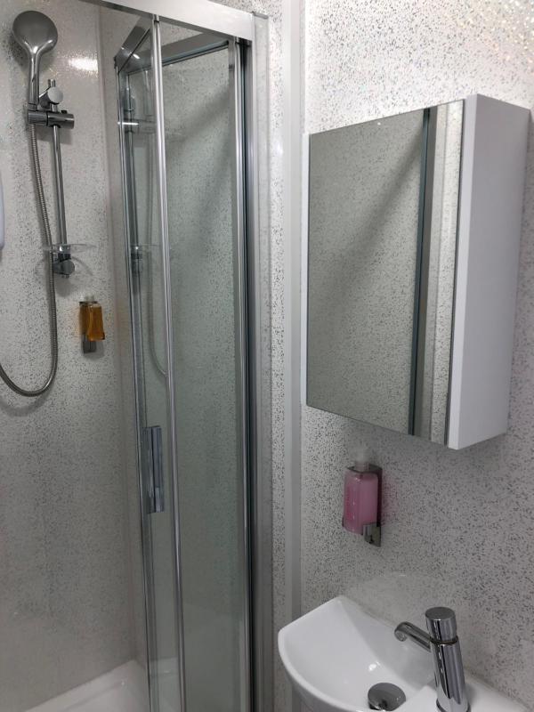 Double Room with Private Bathroom image 4