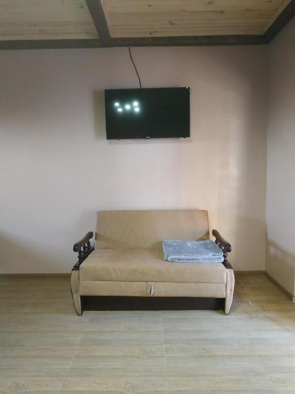Studio with Balcony image 2